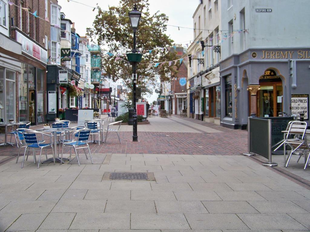 Queens Apartment Worthing Exterior foto